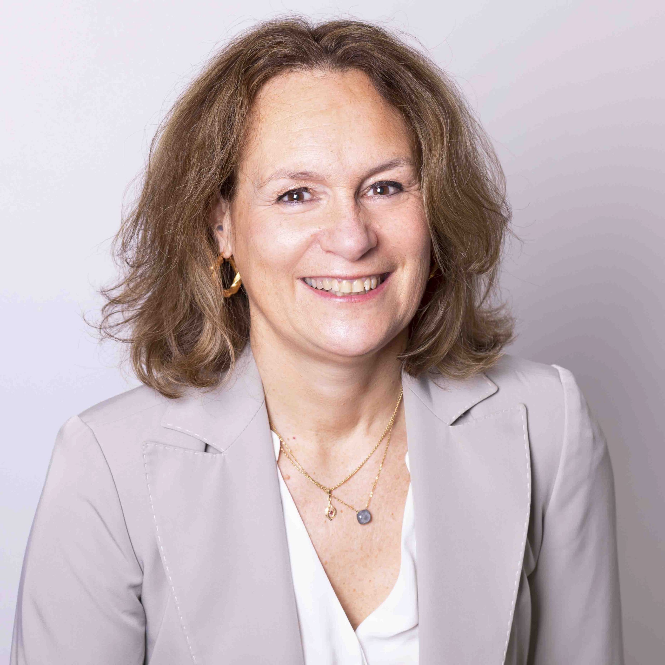 MP vignette Photo Michèle PEREZ, formatrice Améthyste formation